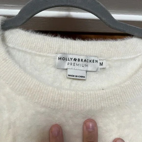 Molly Bracken Premium Cream Crewneck Sweater Sz Md - Picture 3 of 4